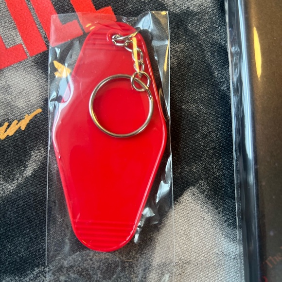 Brandi Carlile Tour Merchandise Set - Picture 5 of 5